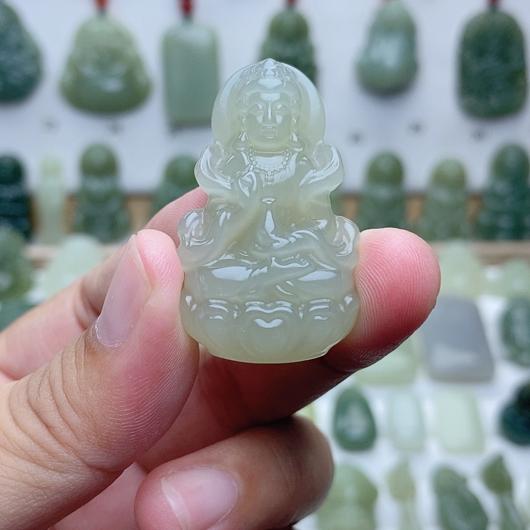 颈饰未镶嵌和田玉