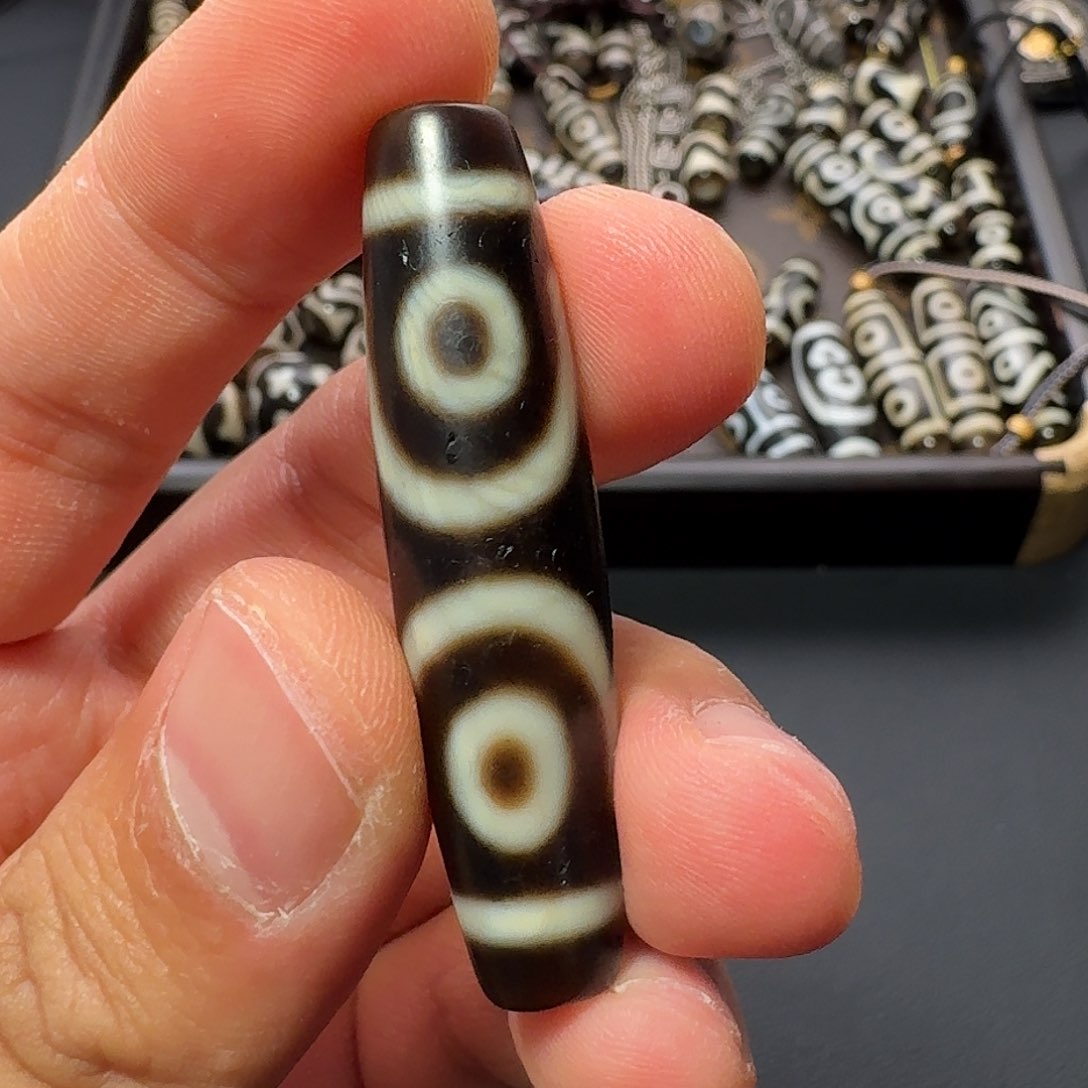 上肯通货宝盖三眼