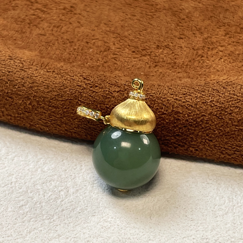 珠联帮【18K】和田玉1.2（碧玉）葫芦吊坠小挂件