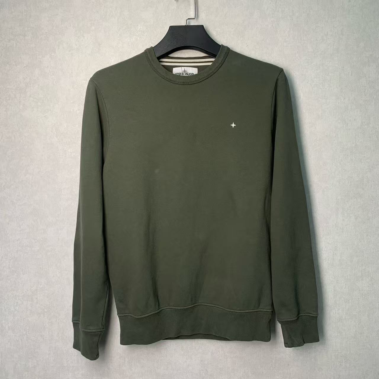 95新 STONE ISLAND 深绿色卫衣 S码 95新 胸围48 衣长69