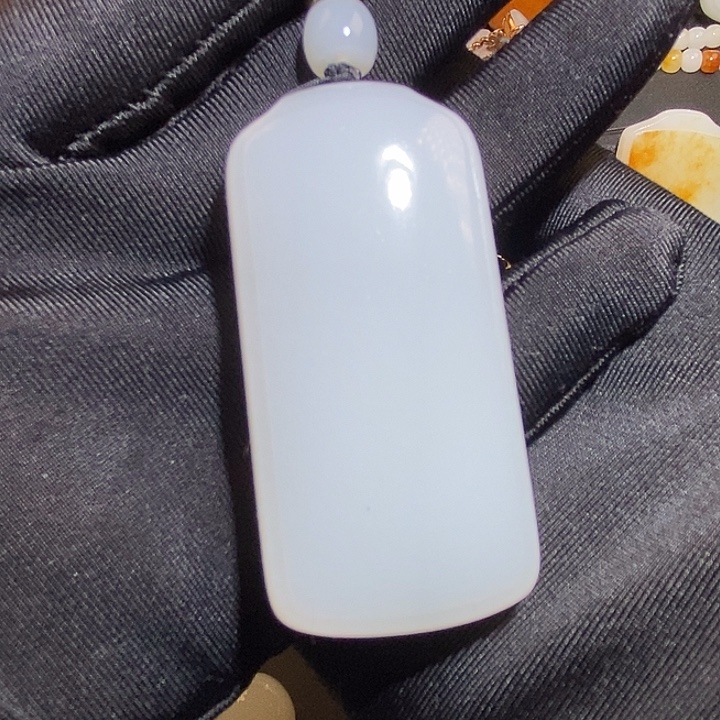 c***空和田玉未镶嵌手链