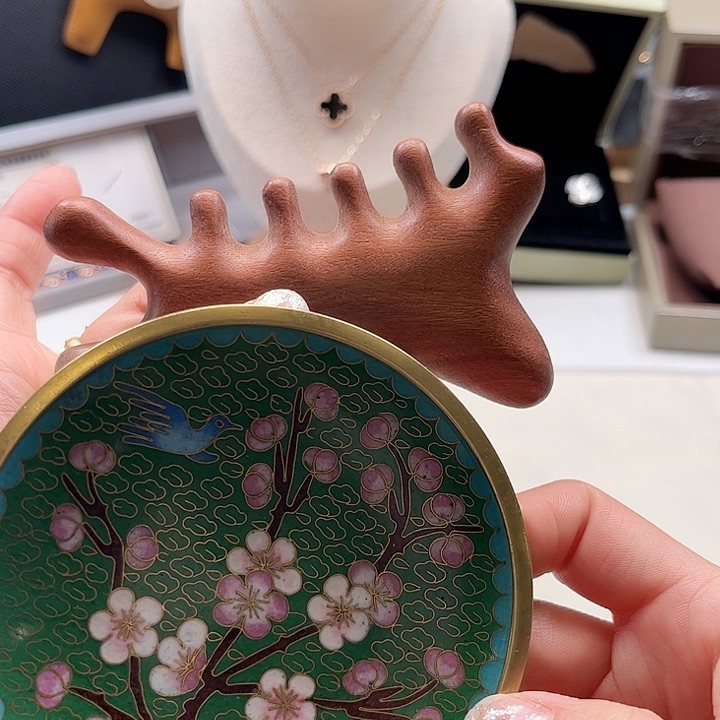 瓷片h j j k k jji iii o