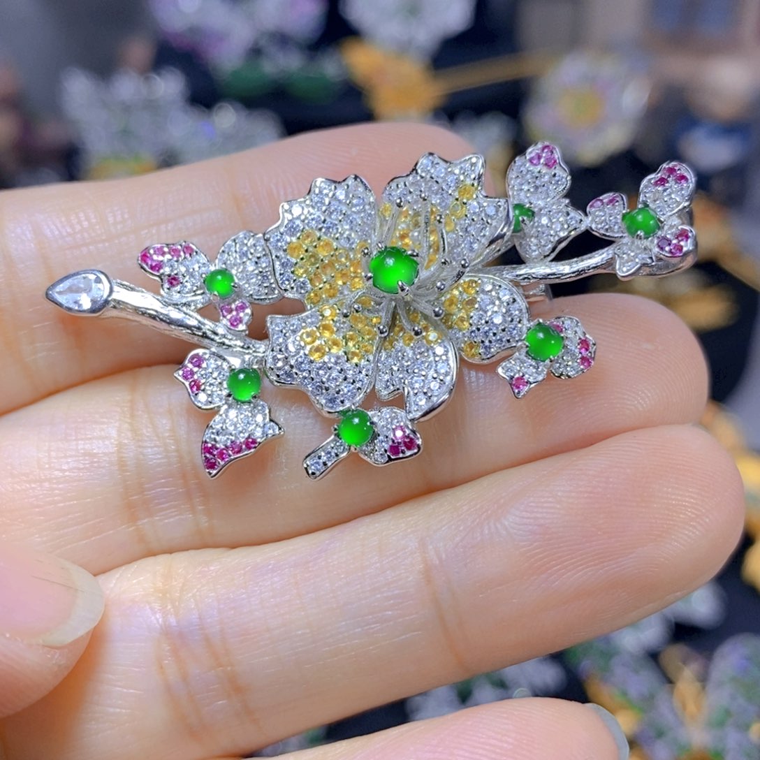 翡翠耳钉银S925镶嵌天然翡翠