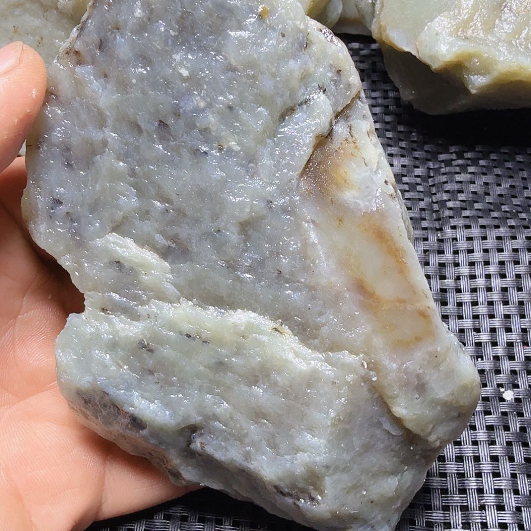 和田玉（糖玉）未镶嵌珠宝半成品