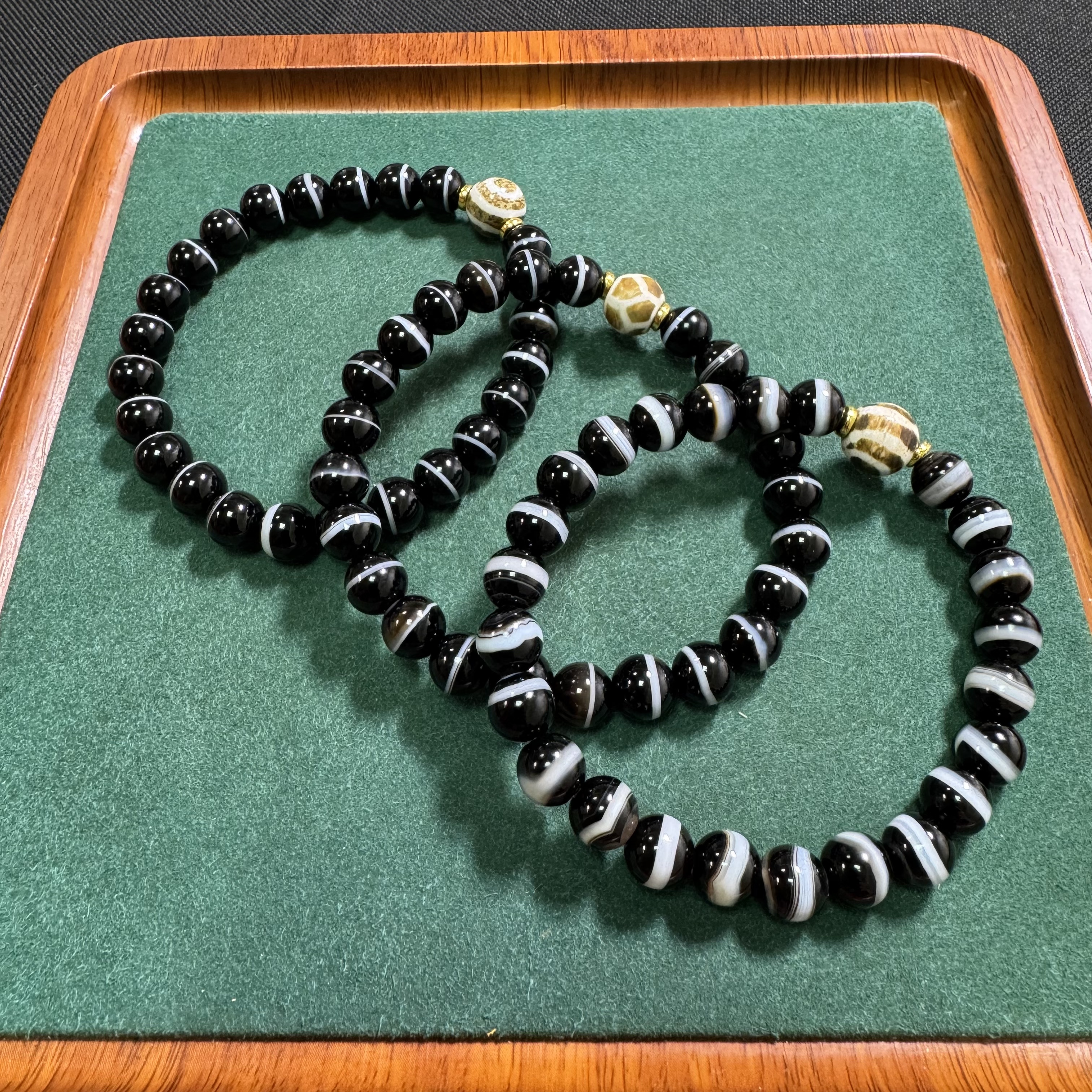 S9370-5 一线玛瑙圆珠手串文玩单圈（多样性发其一）