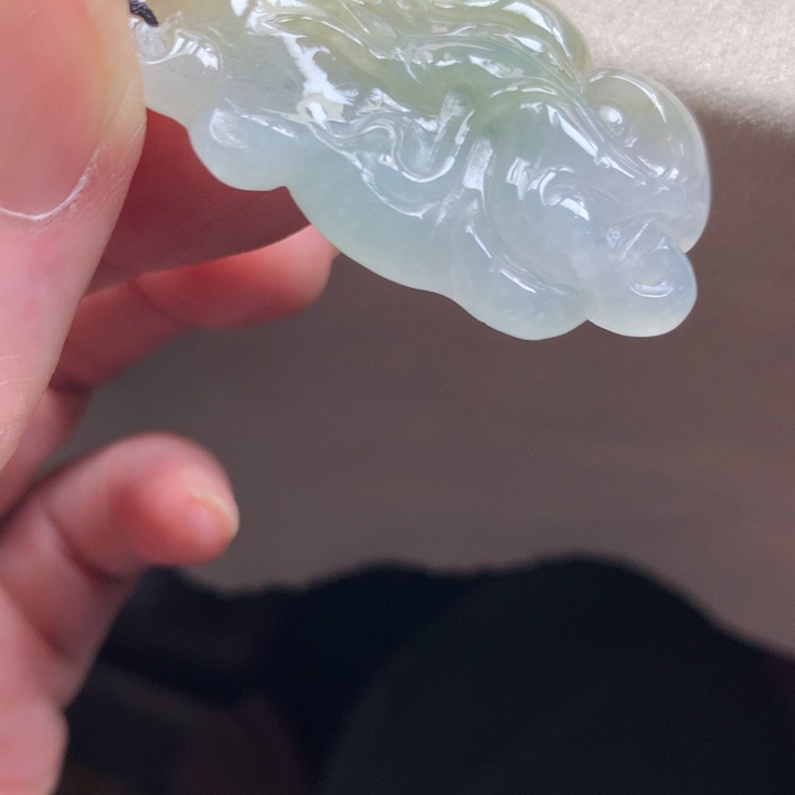 翡翠颈饰未镶嵌吊坠