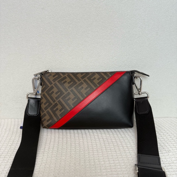 95新 FENDI/芬迪 5293/时尚休闲小号印花单肩包
