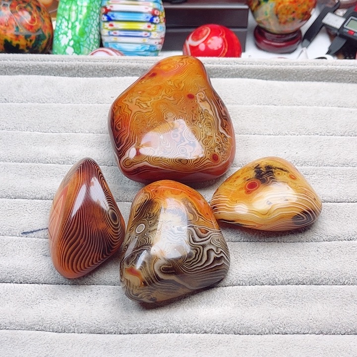 夏***天玛瑙/玉髓未镶嵌珠宝奇石