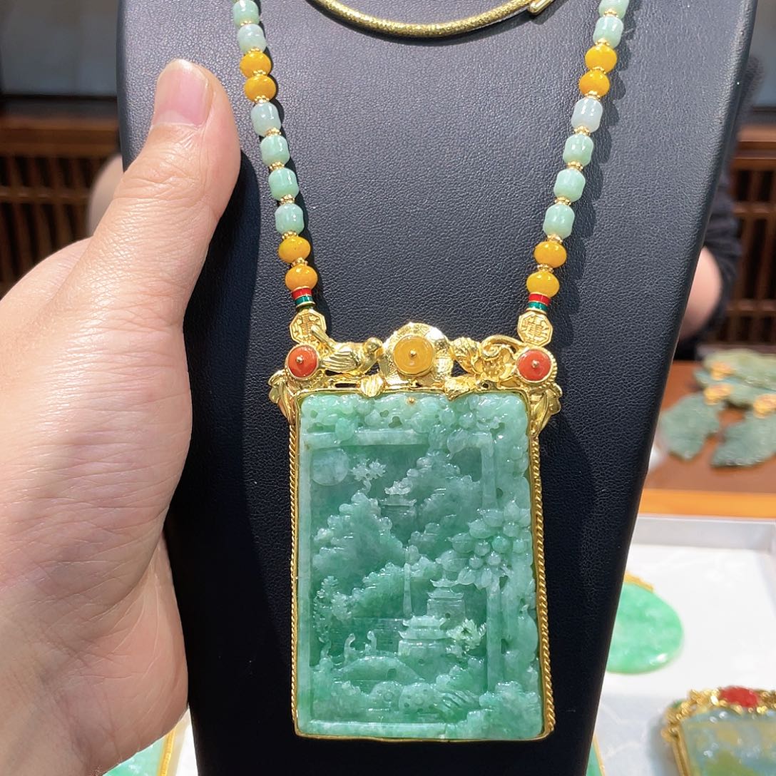 锦纶铁合金吊坠项链