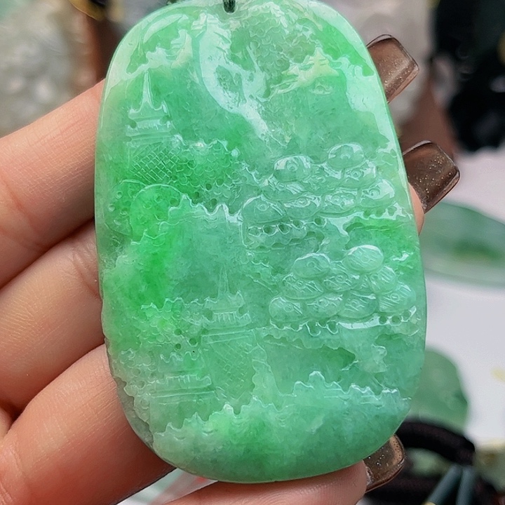 翡翠未镶嵌颈饰挂件