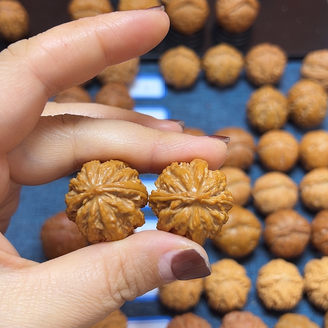 桃***核吊坠文玩核桃八棱