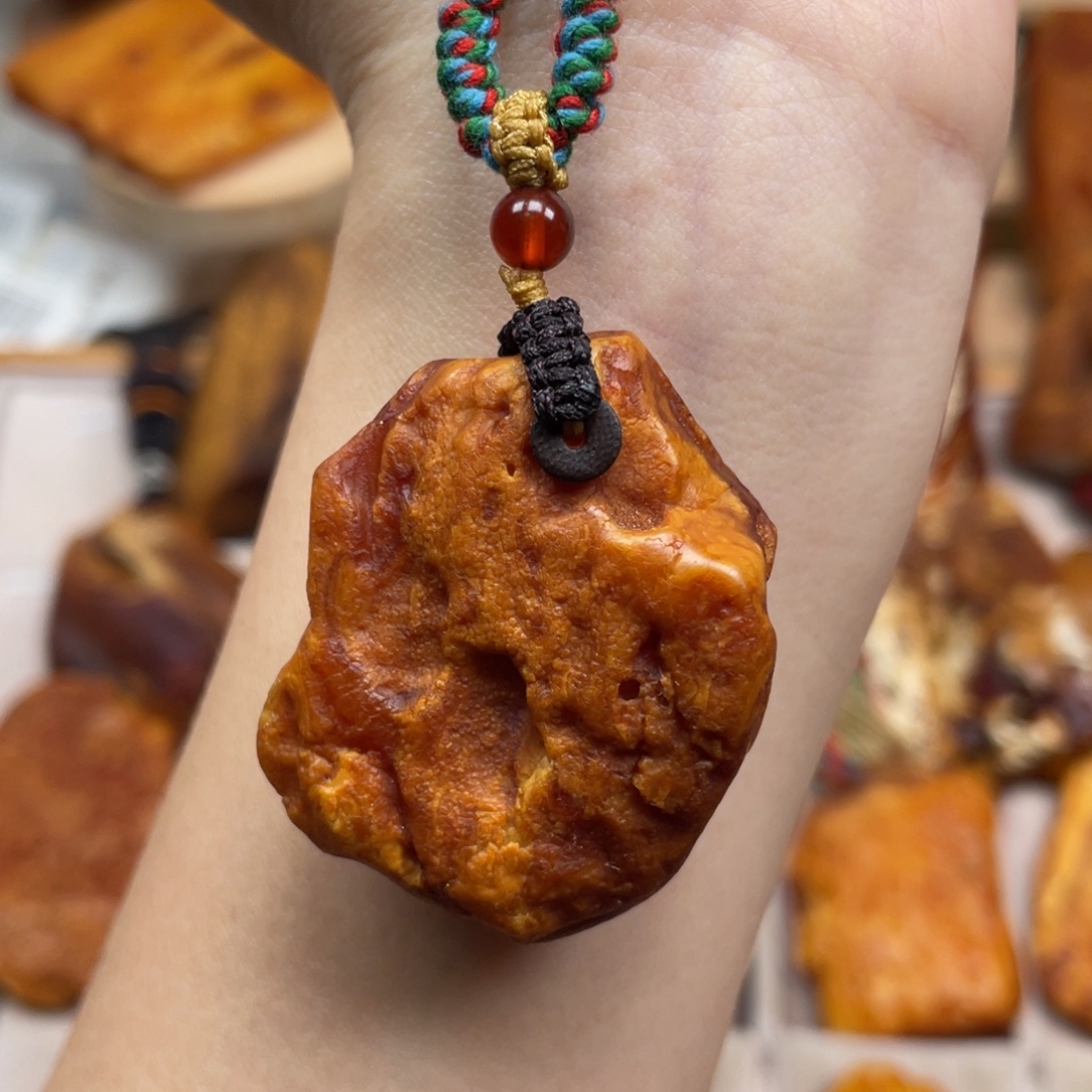 琥珀未镶嵌珠宝奇石