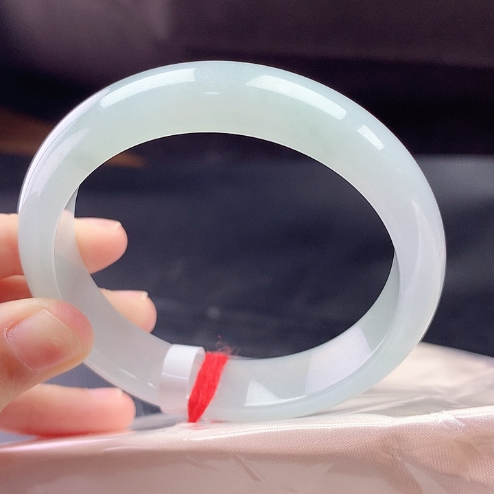 翡翠未镶嵌手镯54圈