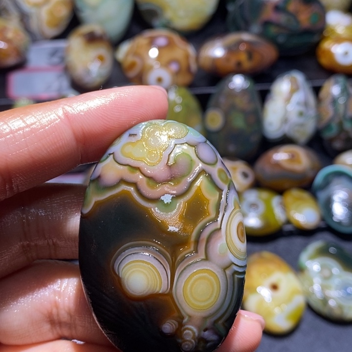 玛瑙/玉髓未镶嵌珠宝奇石11