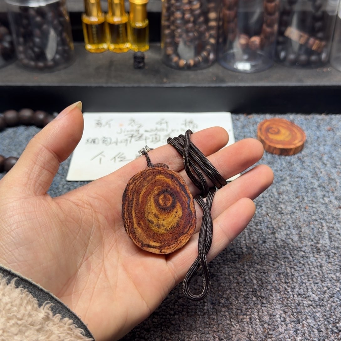 藤类05降真香随型牌子