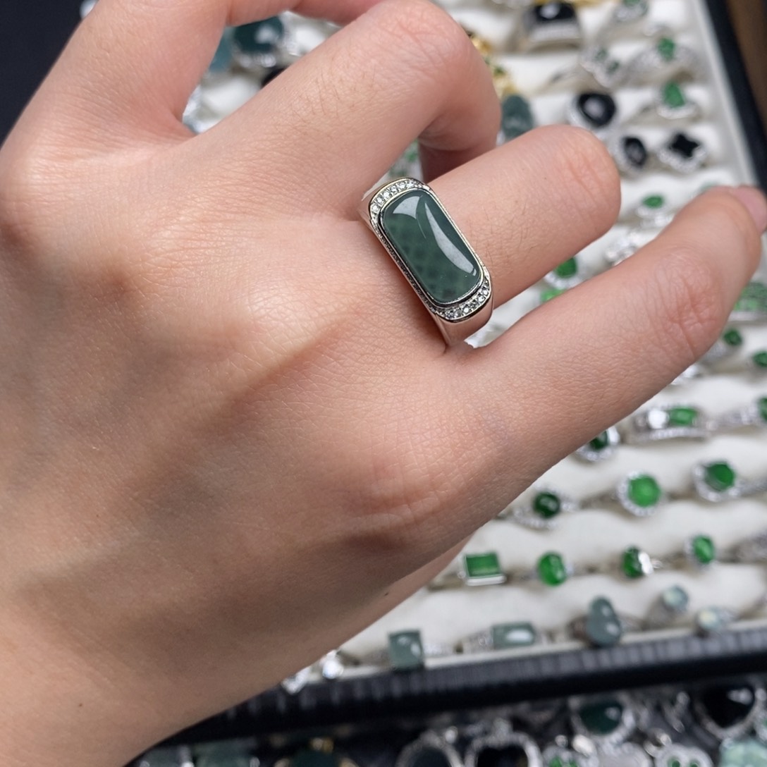 未镶嵌挂件翡翠翡翠