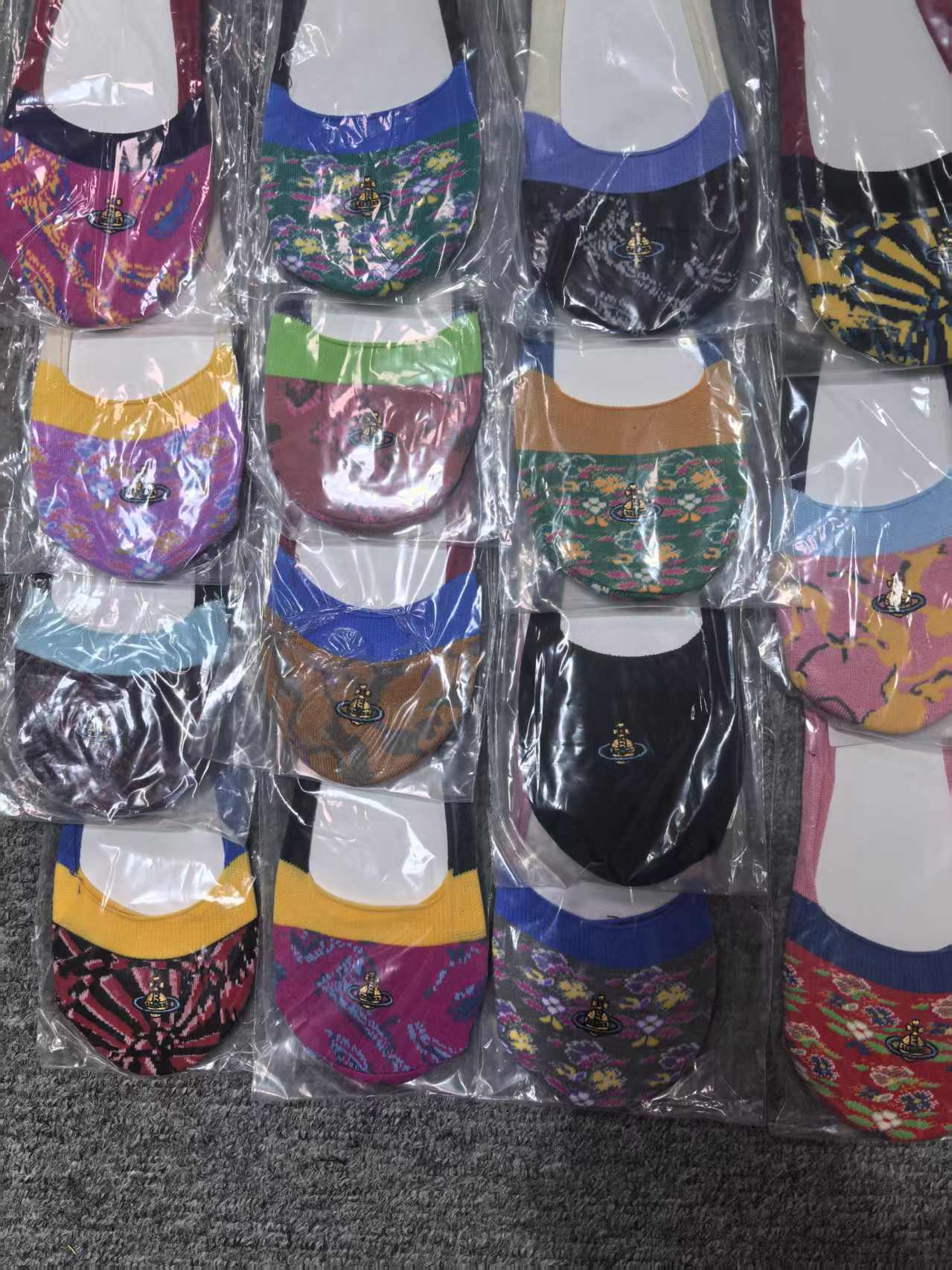 土星刺绣女款袜子