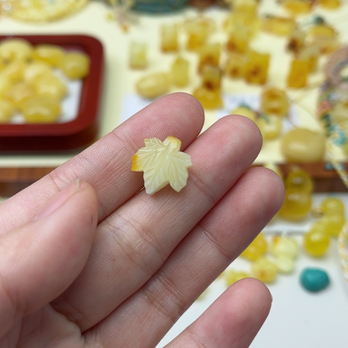 【闪购商品】蜜蜡裸石未镶嵌配饰