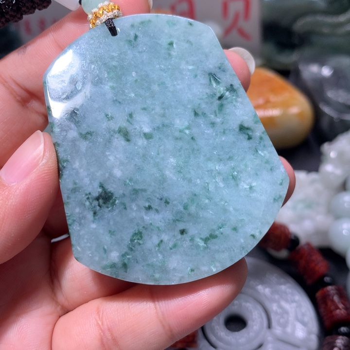 翡翠未镶嵌颈饰保真天然A货翡翠