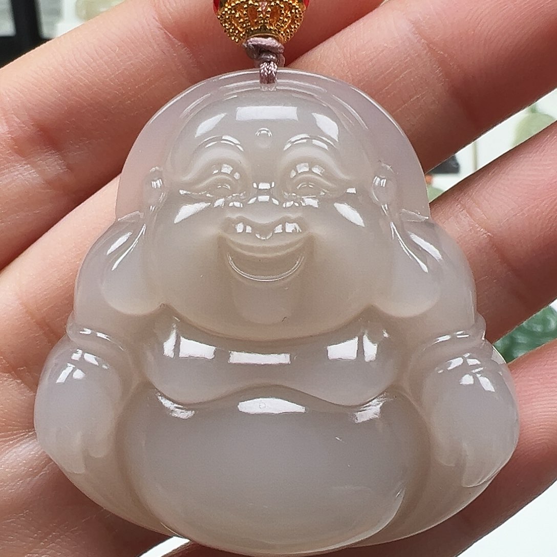 和田玉颈饰足金镶嵌