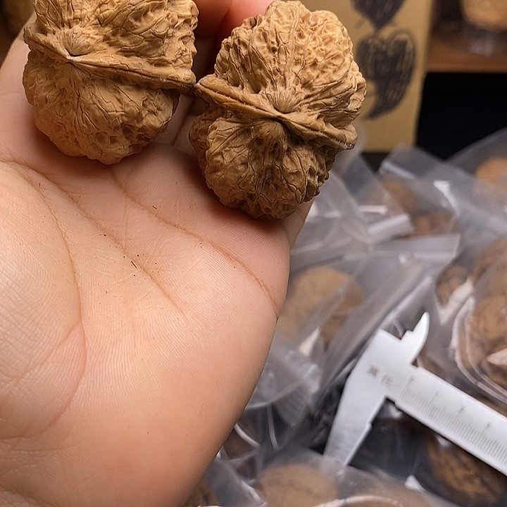 把件文玩核桃      52h