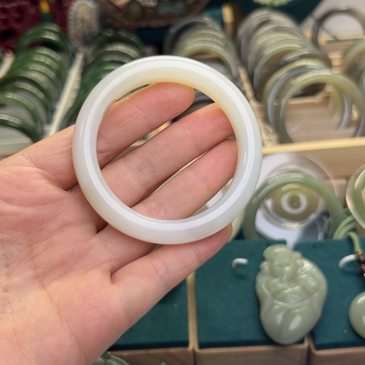 和田玉手镯未镶嵌植*姐52.4圈围034