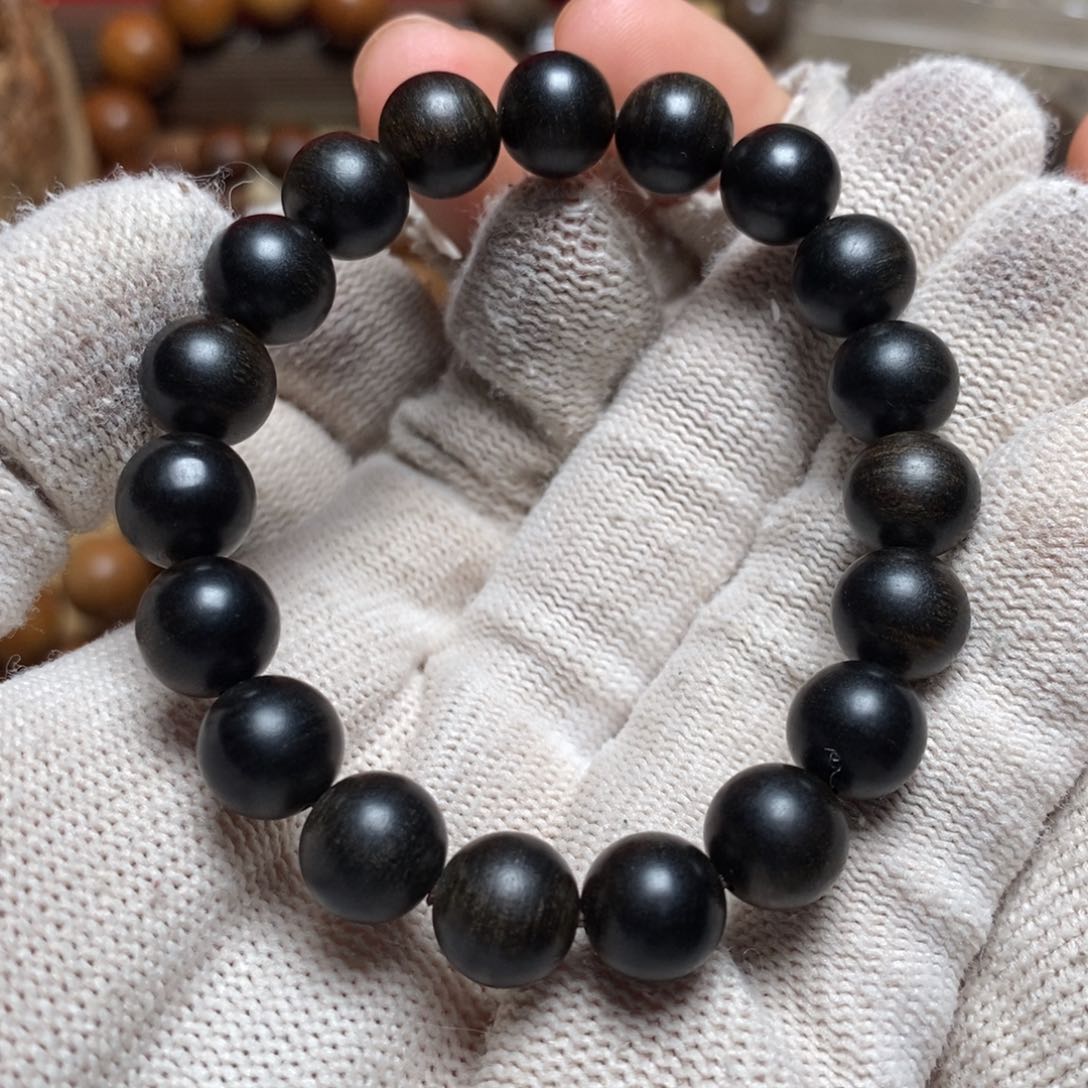 檀香木其他10横纹老山檀香 阴沉料