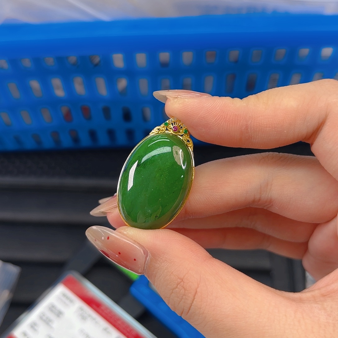 颈饰银S925镶嵌和田玉碧玉蛋面吊坠