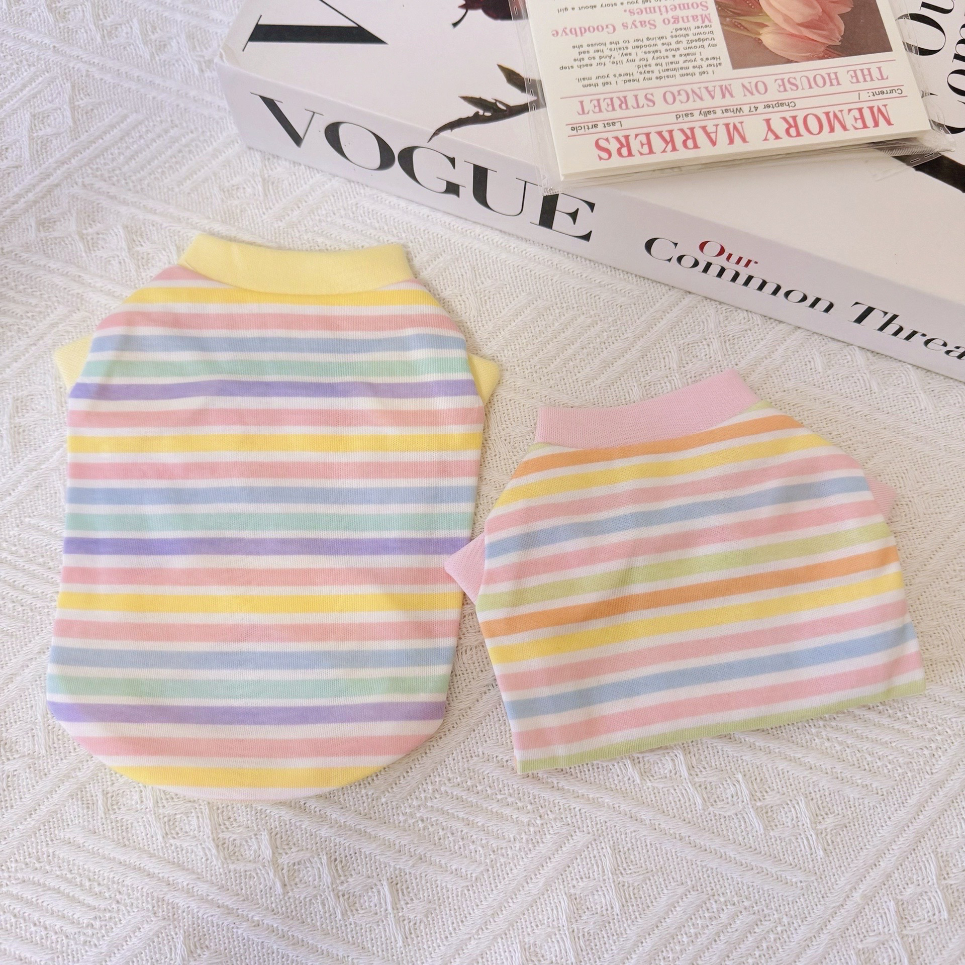 彩虹条纹打底家居背心宠物衣服狗狗衣服马尔济斯约克夏比熊