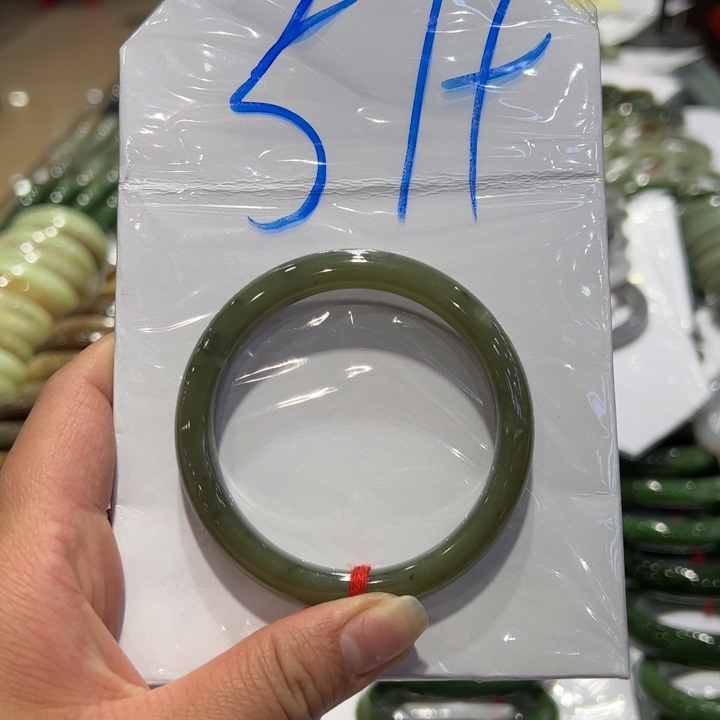 和田玉（糖玉）手镯未镶嵌