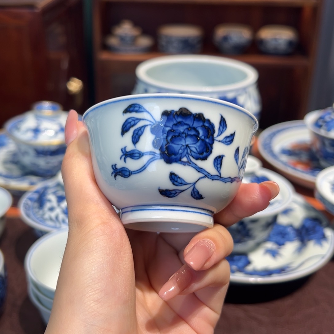 青花雯华堂手绘杯杯