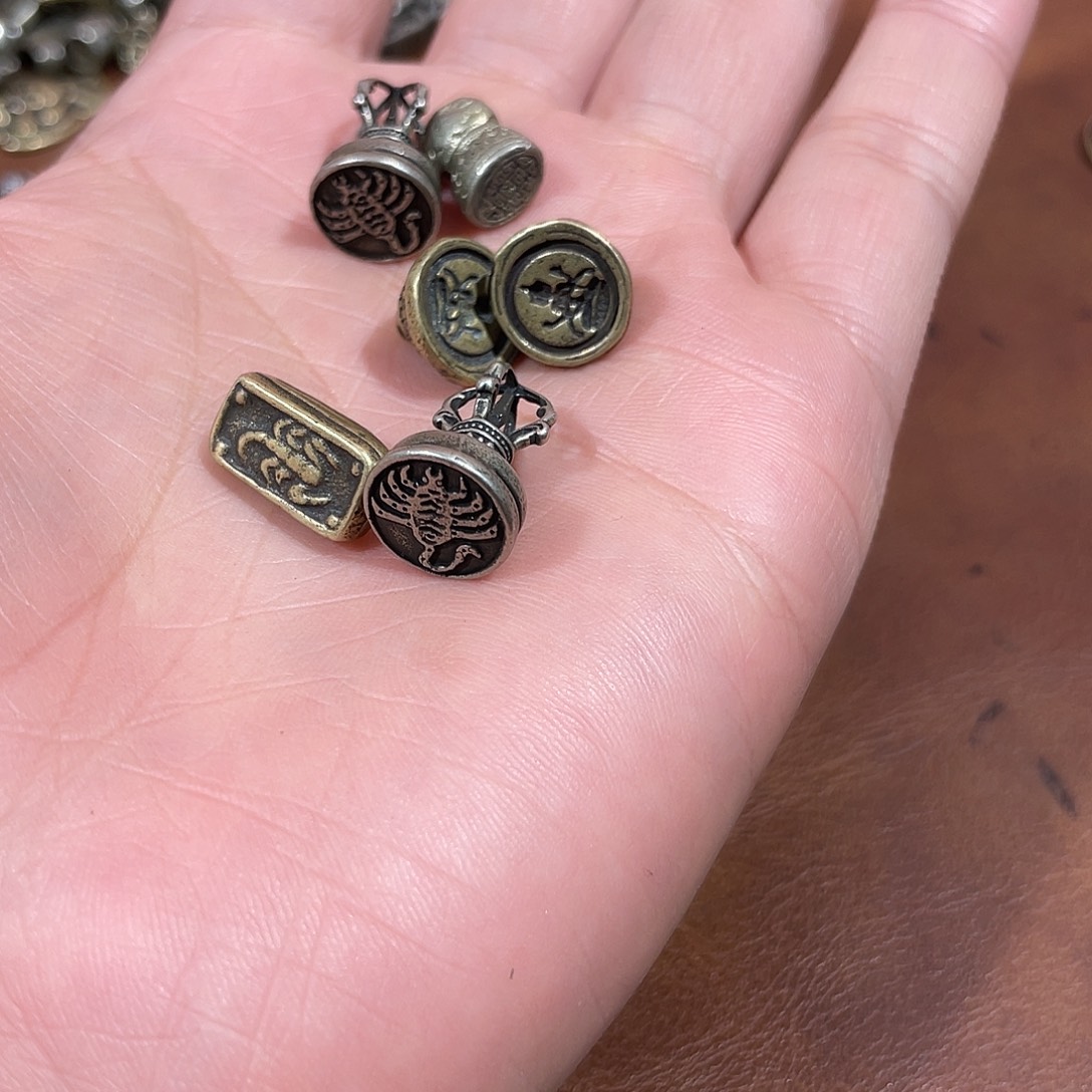 东西很好看很好看