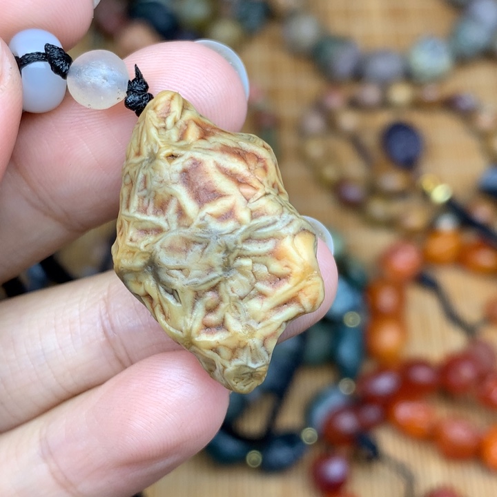 玛瑙/玉髓珠宝半成品未镶嵌华**人