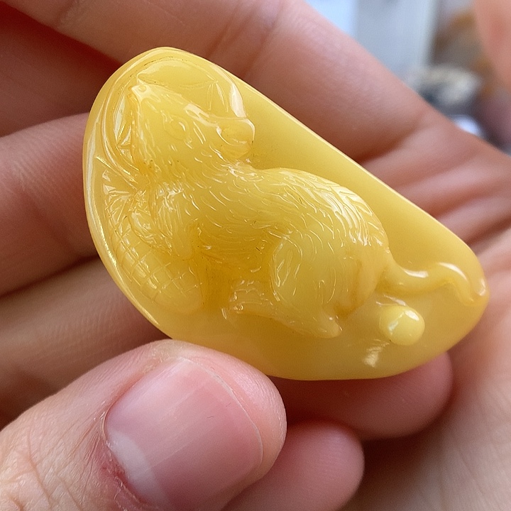 琥珀未镶嵌吊坠(不含链)90