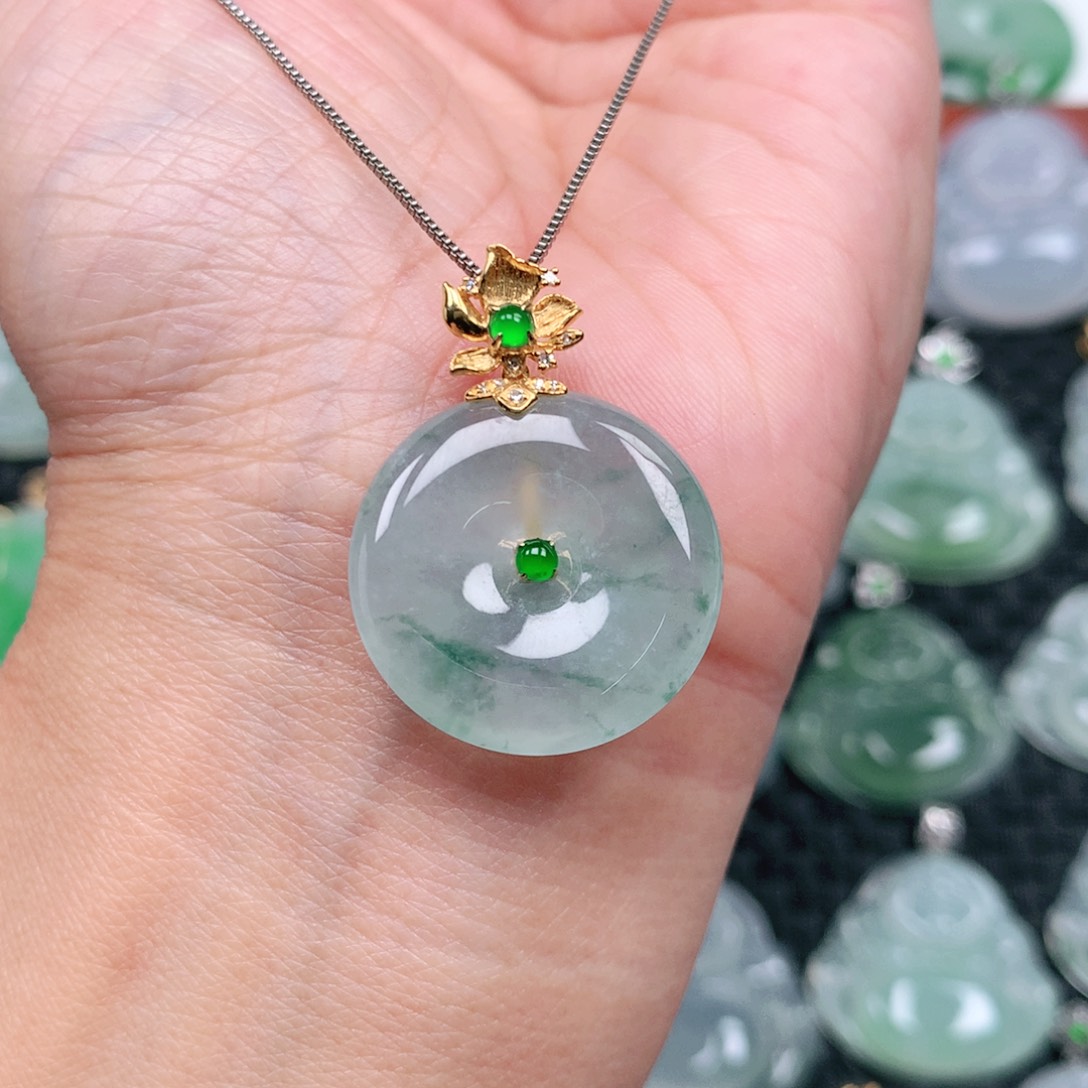 翡翠吊坠(不含链)18K金镶嵌