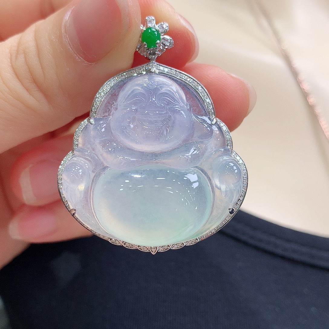 翡翠18K金镶嵌颈饰佛公