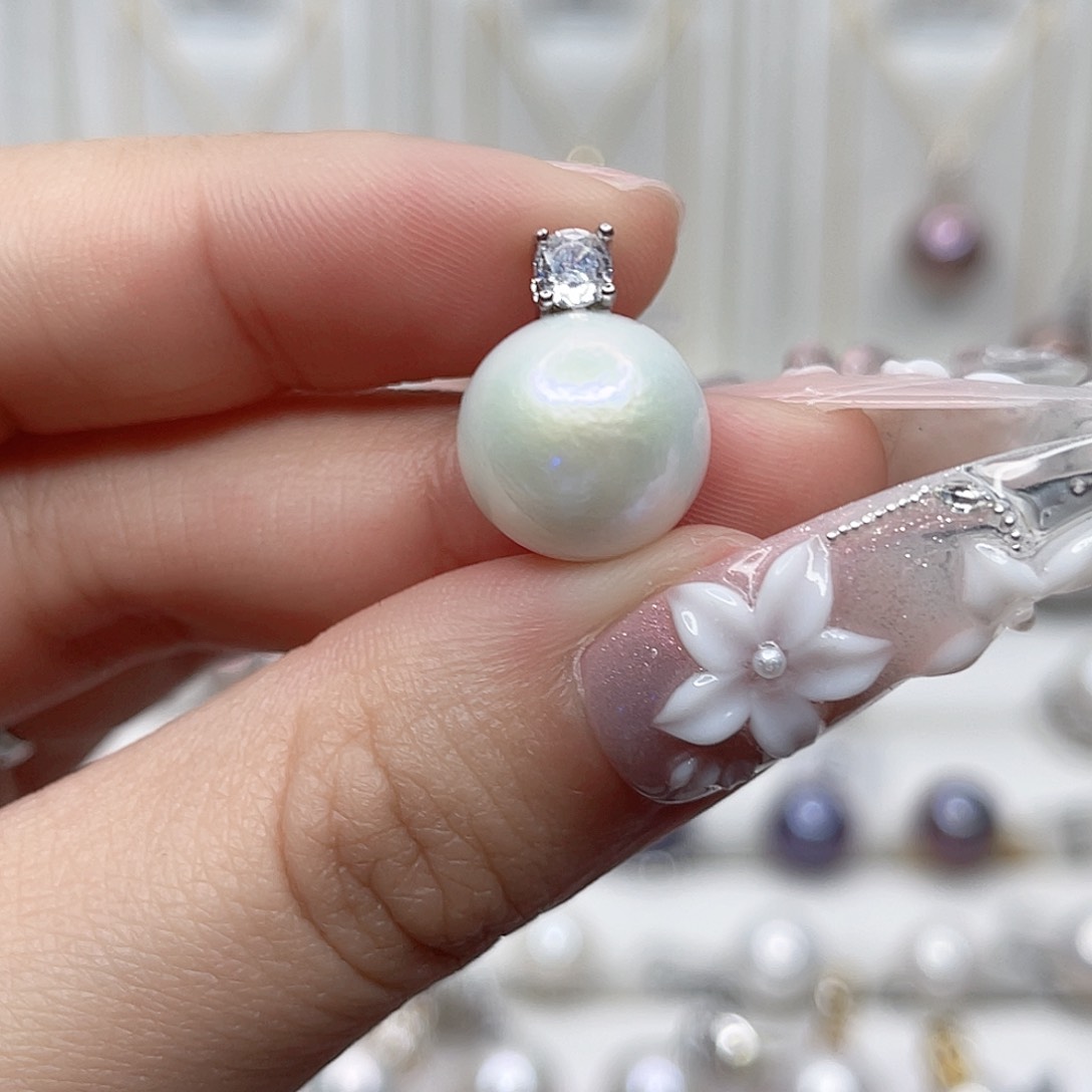 淡水珍珠吊坠(赠链)未镶嵌