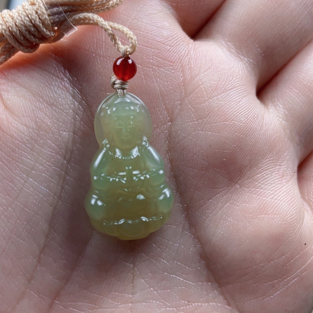 和田玉未镶嵌珠宝半成品