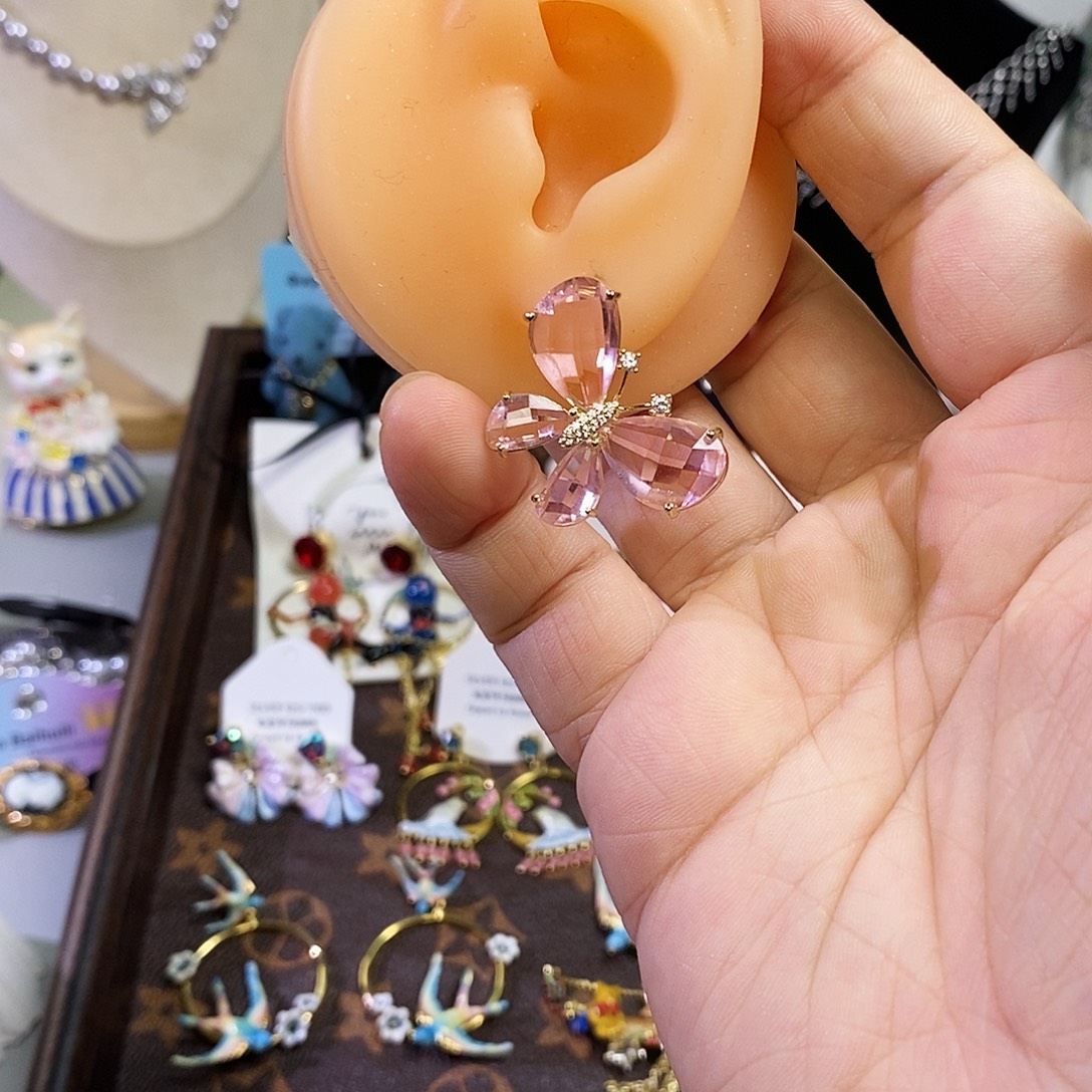 锆石纯铜合金耳钉