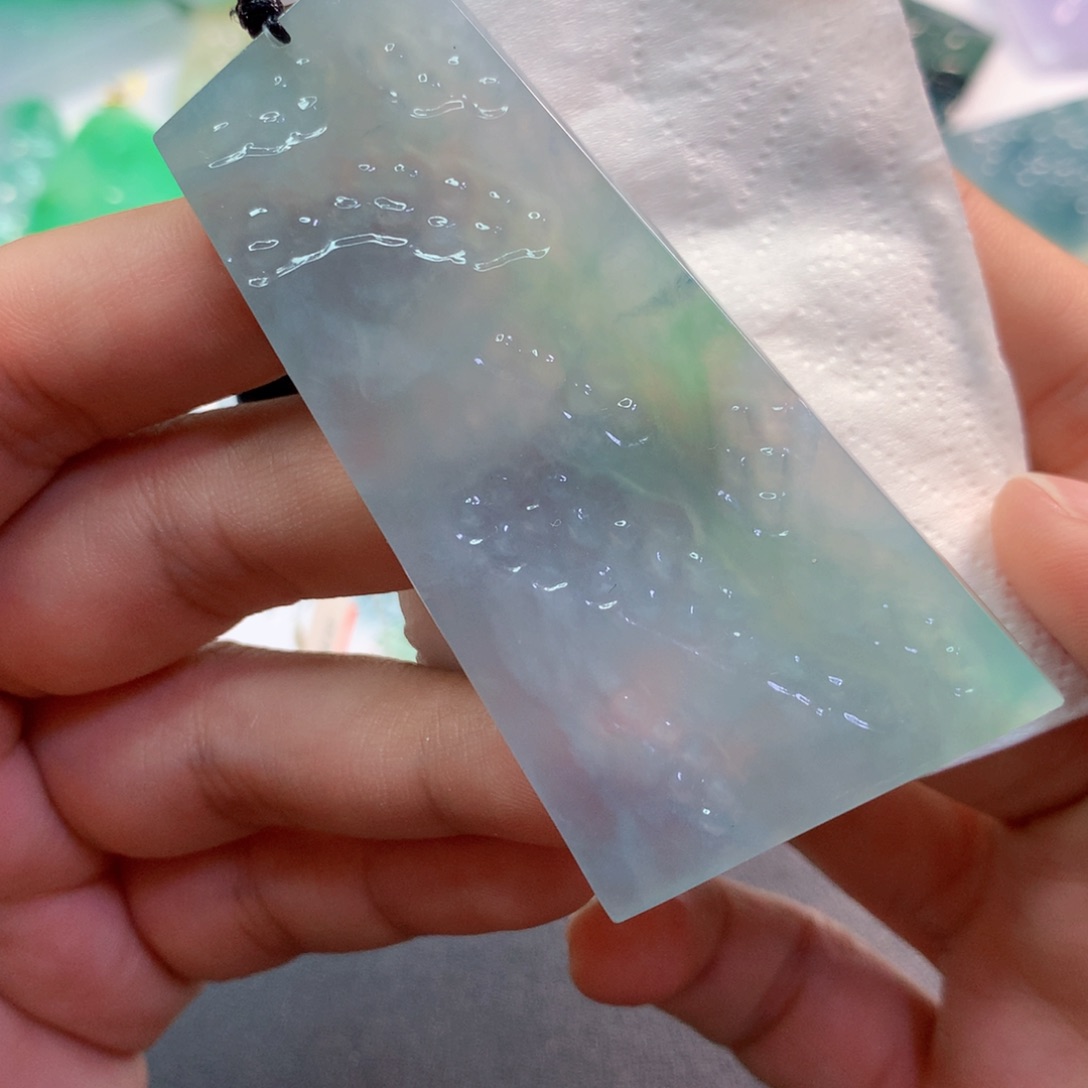 【闪购商品】翡翠吊坠(不含链)未镶嵌