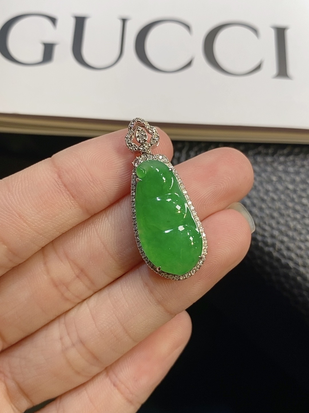 【伊玥珠宝】福利款阳绿福豆吊坠 天然缅甸翡翠A货