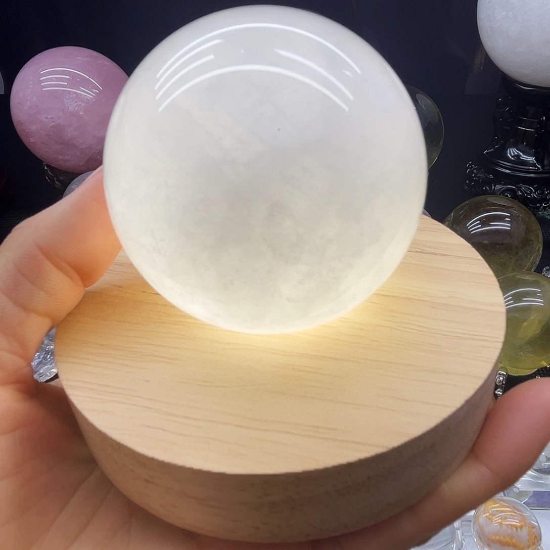 水晶珠宝半成品未镶嵌6.37公分