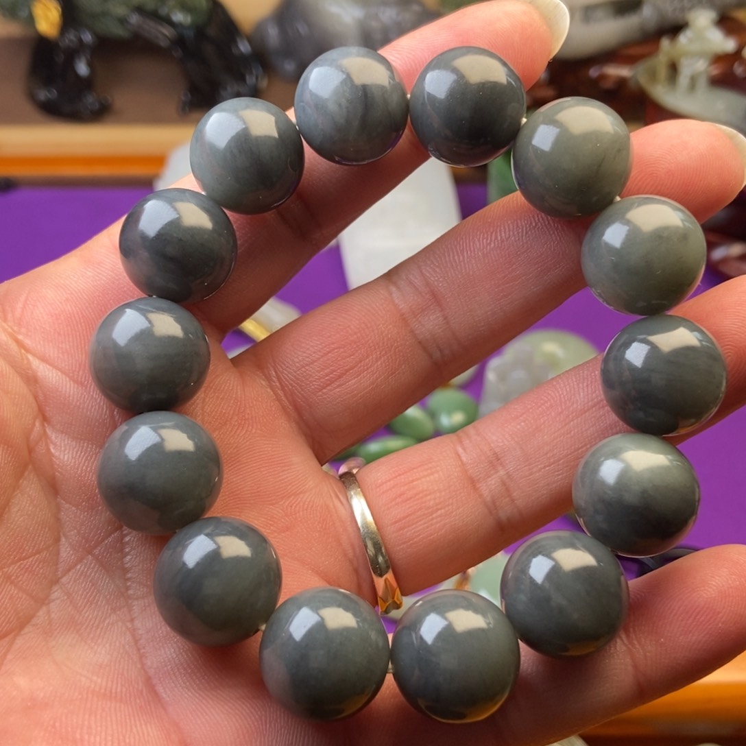 和田玉（糖玉）未镶嵌手镯