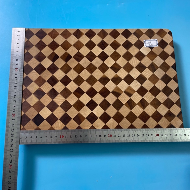 232号微瑕样板1600g实木棋盘格菜板