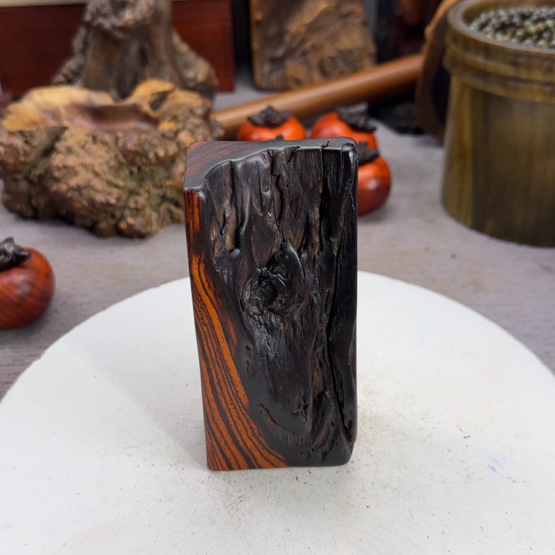 大果紫檀（缅甸花梨）人****者