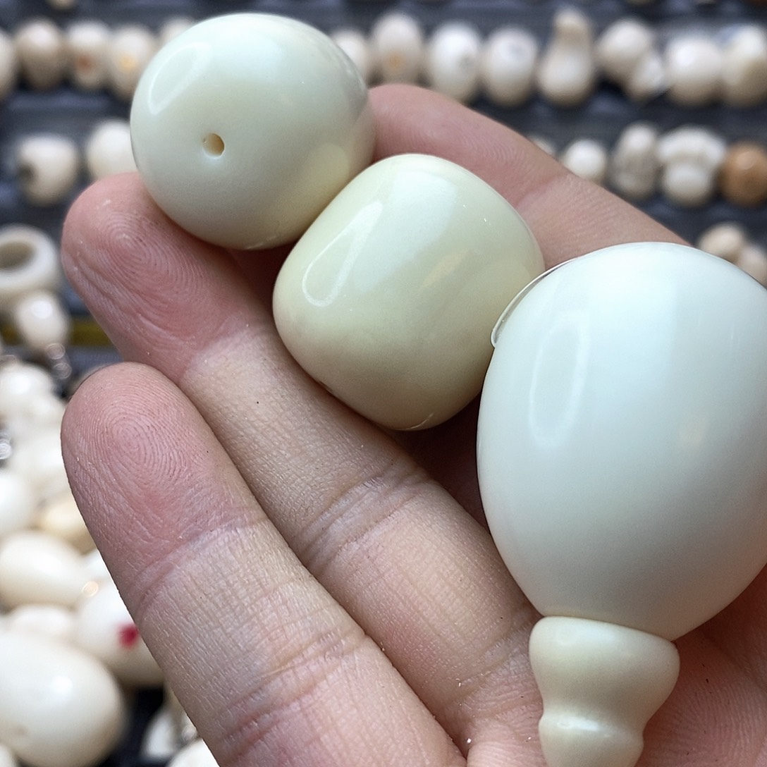 半***欢菩提根/象牙果吊坠