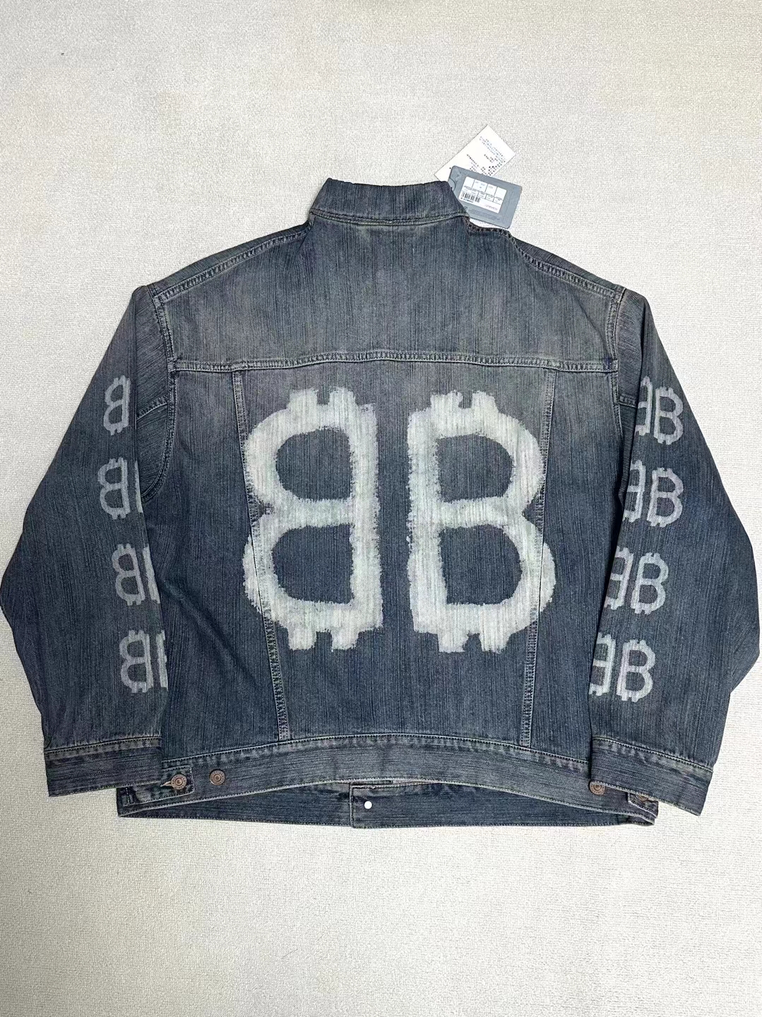 全新未使用 Balenciaga/巴黎世家 XS码 比特币脏染水洗牛仔夹克