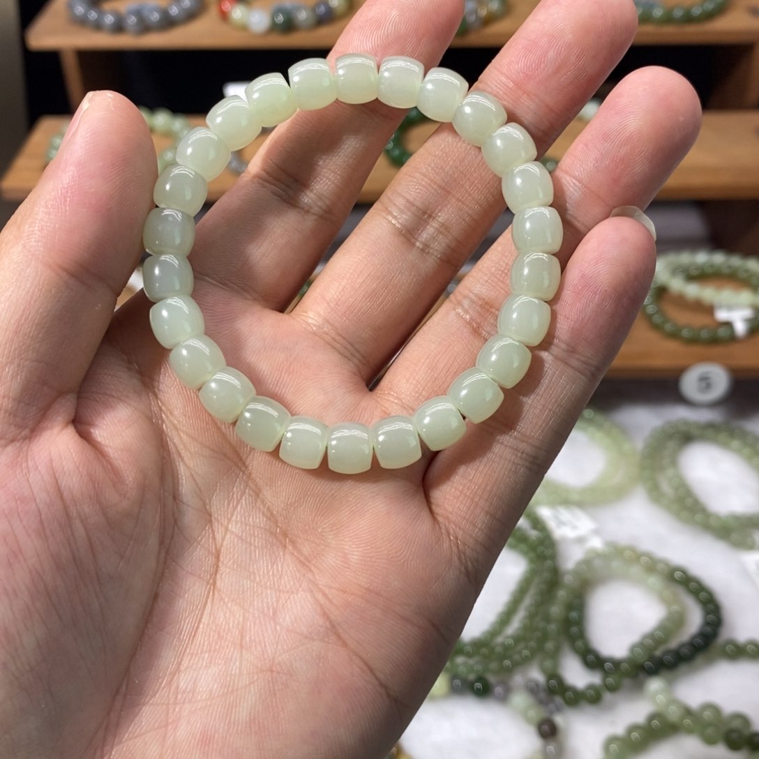 和田玉手链未镶嵌阳**我卡8直切晴水