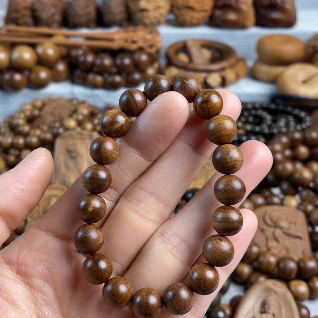 一***七木老山檀香1.0手串