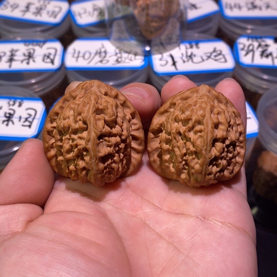 吊坠文玩核桃39全品三角白